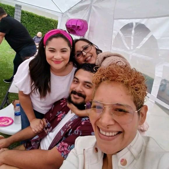 Meet your Posher, Denise - Picture 1 of 1